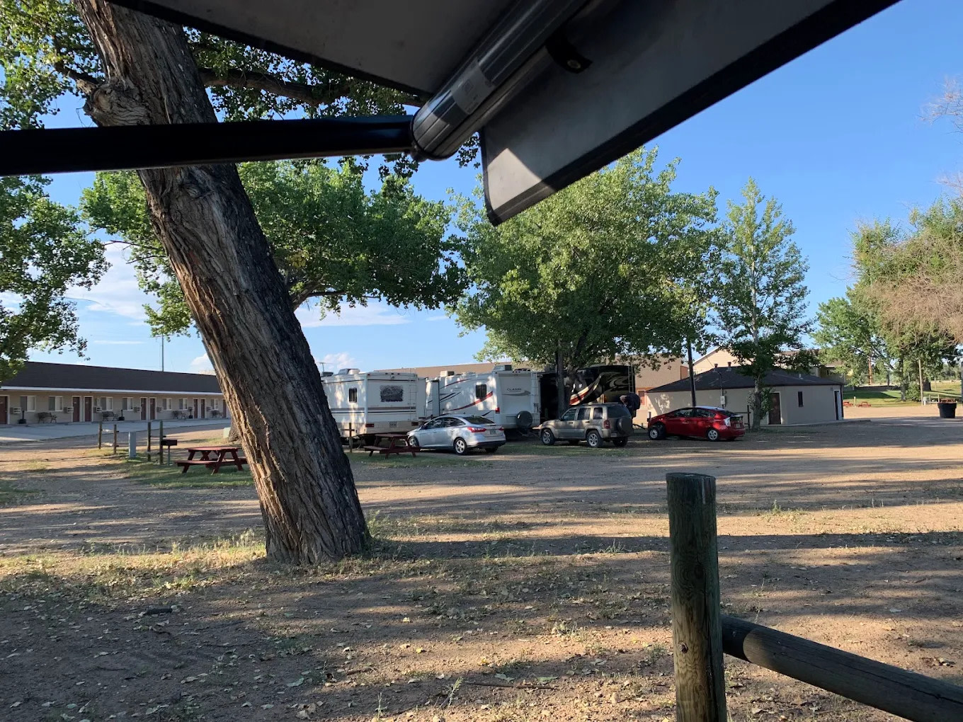 Edgewater Inn And RV Park