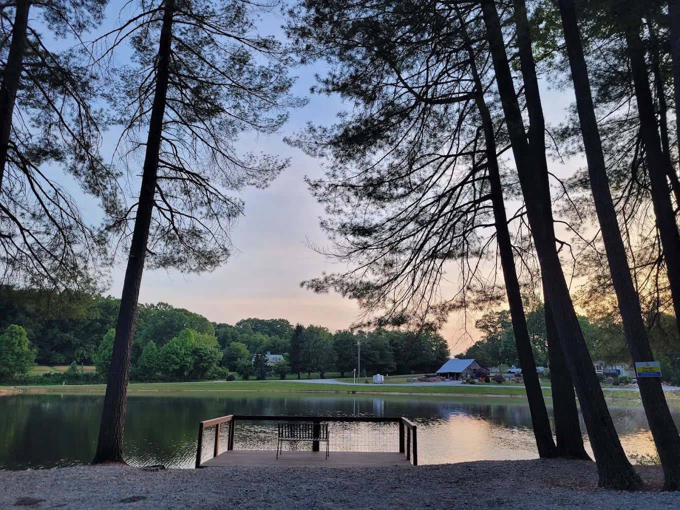 Asheville RV Park - Rutledge Lake RV Park