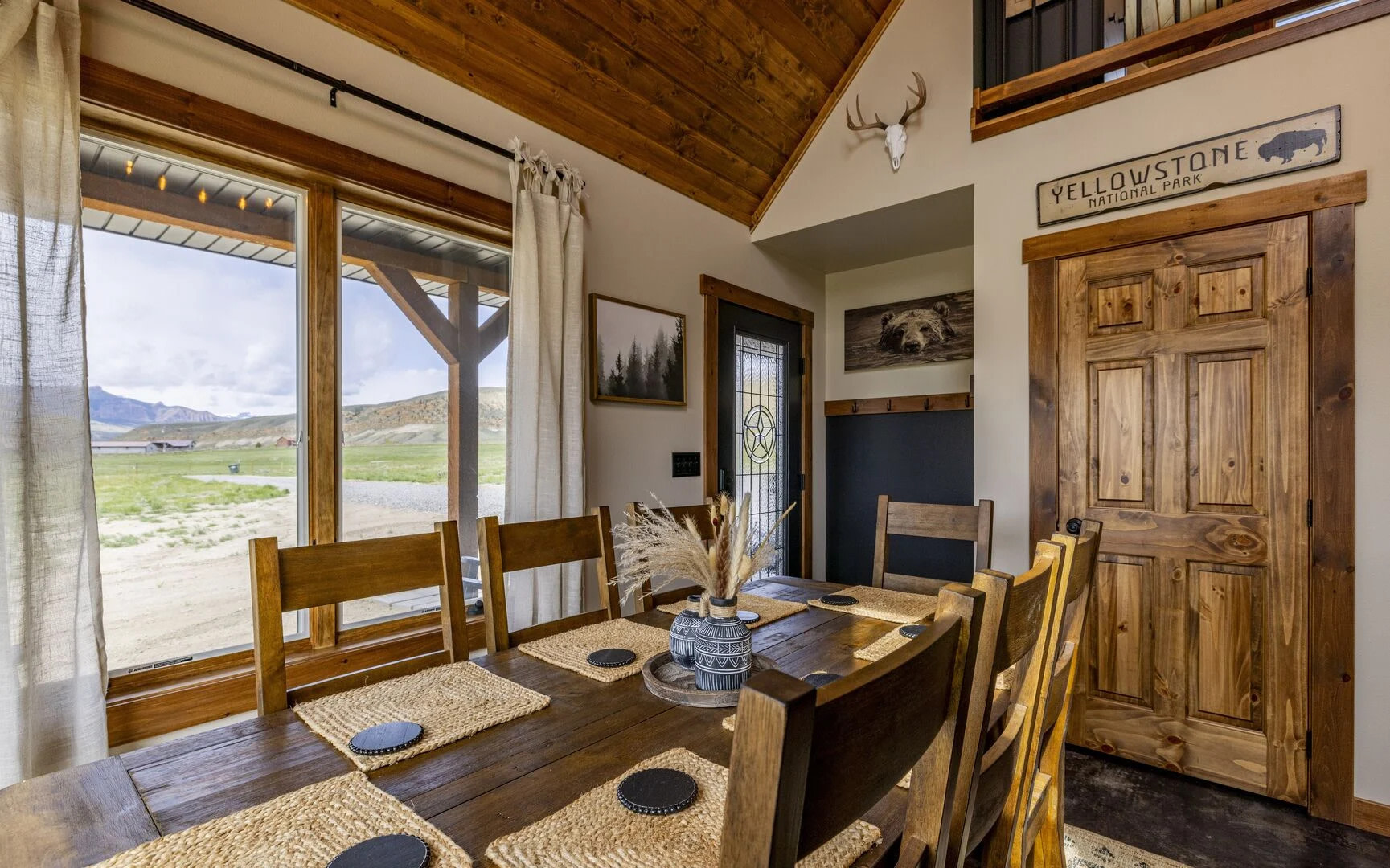 Wapiti Bear Den - Cozy Guest House With Amazing Views On The Road To Yellowstone