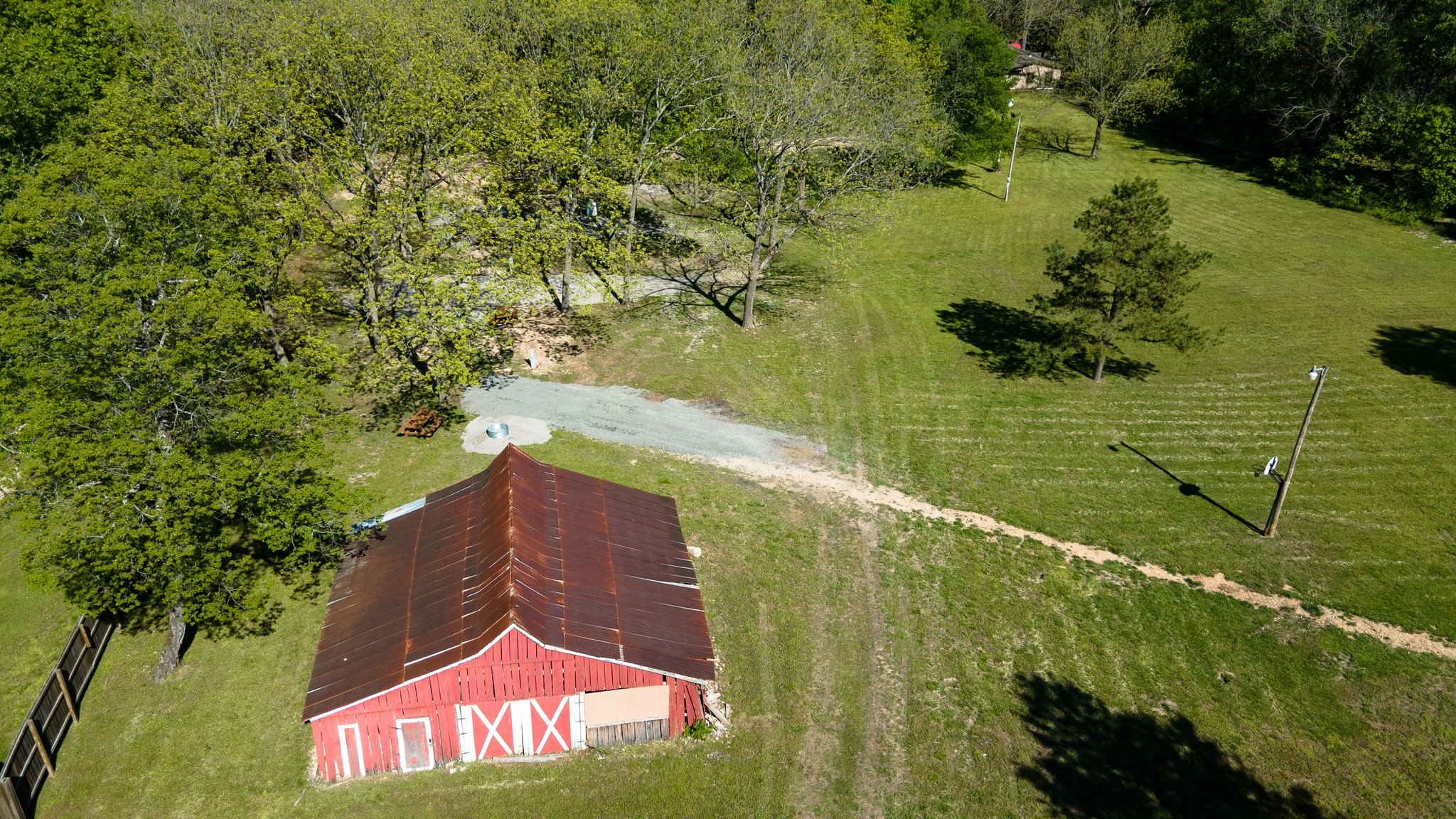 Red Barn Retreat | RV Park | Tahlequah, OK