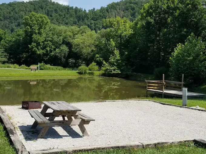 4 Guys RV Park at the Gorge