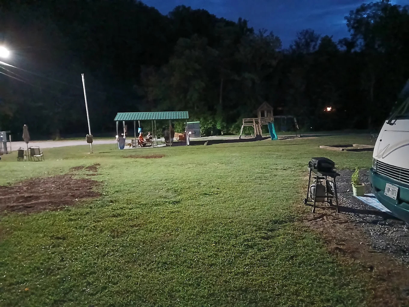 Creekside by the Lake Campground
