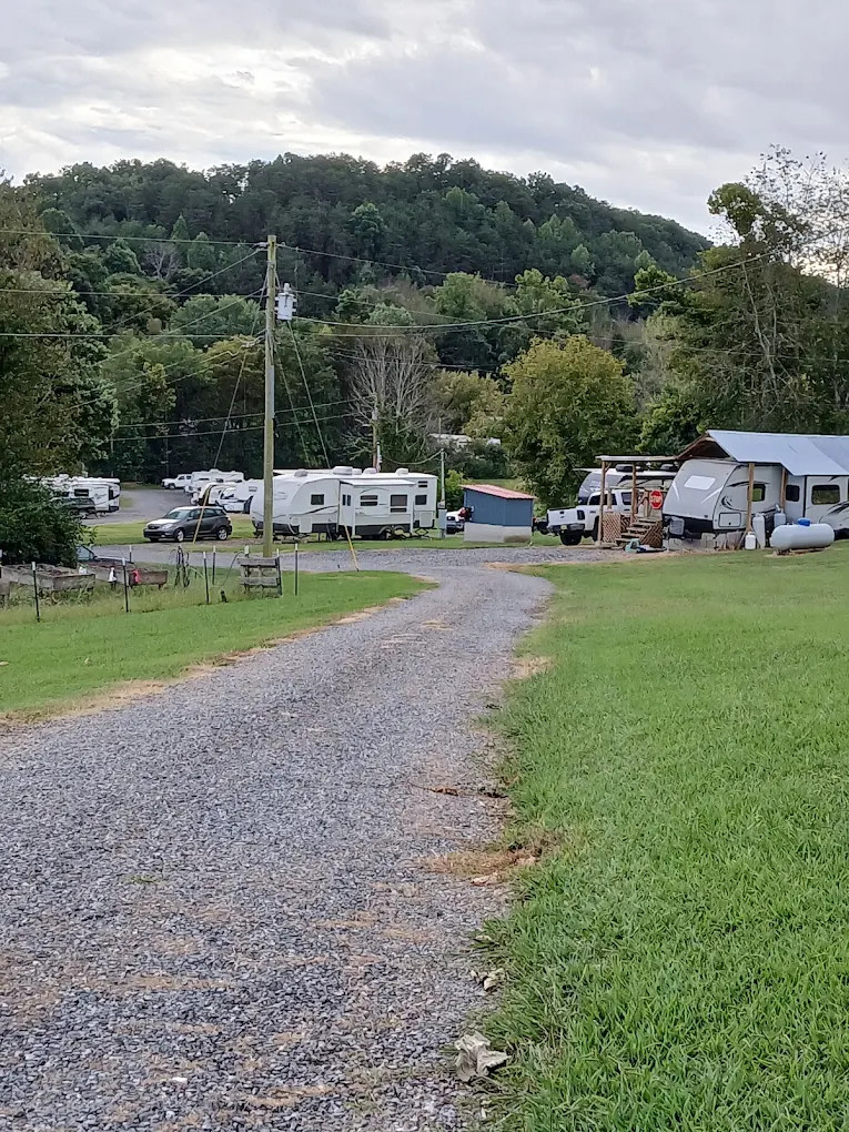 Creekside by the Lake Campground
