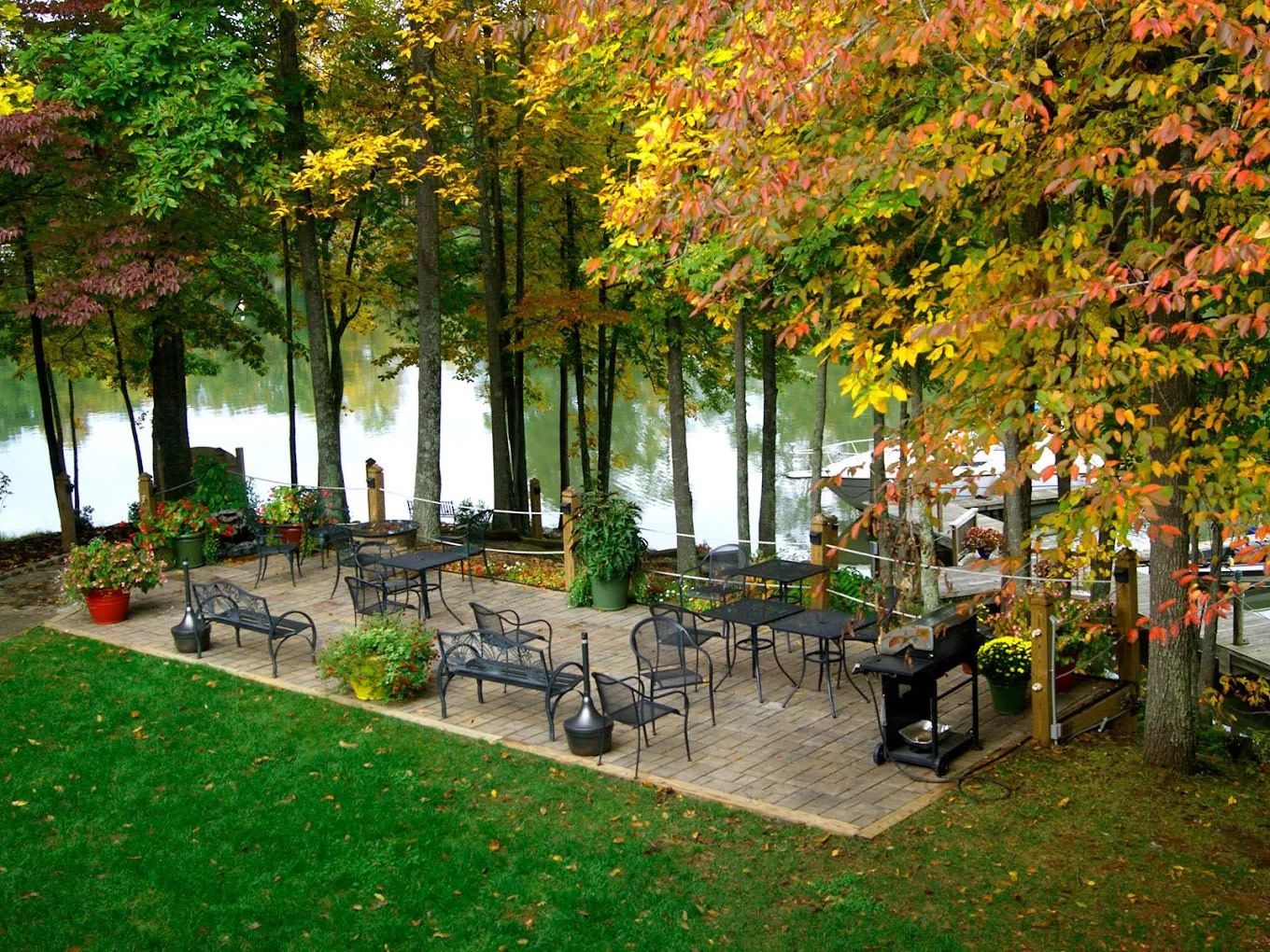 Halesford Harbour Resort