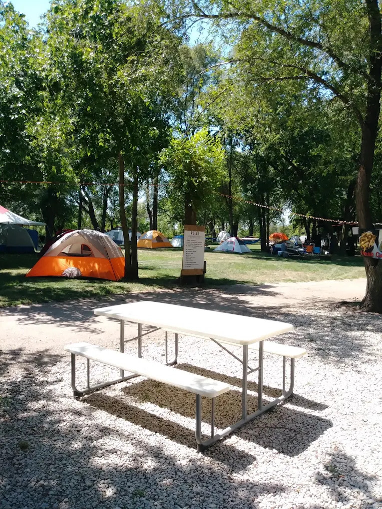 Elkhorn Shores Campground