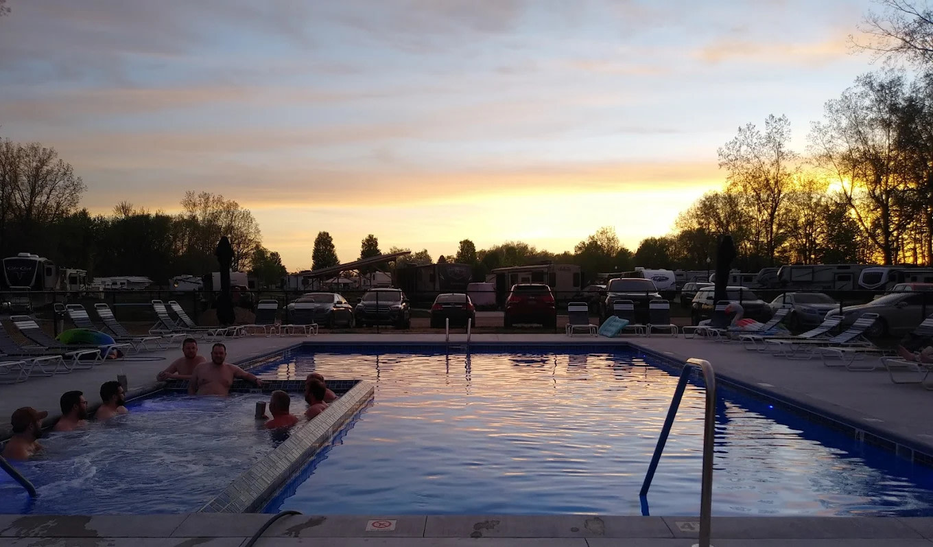 Camp Boomerang RV Park and Campground, llc