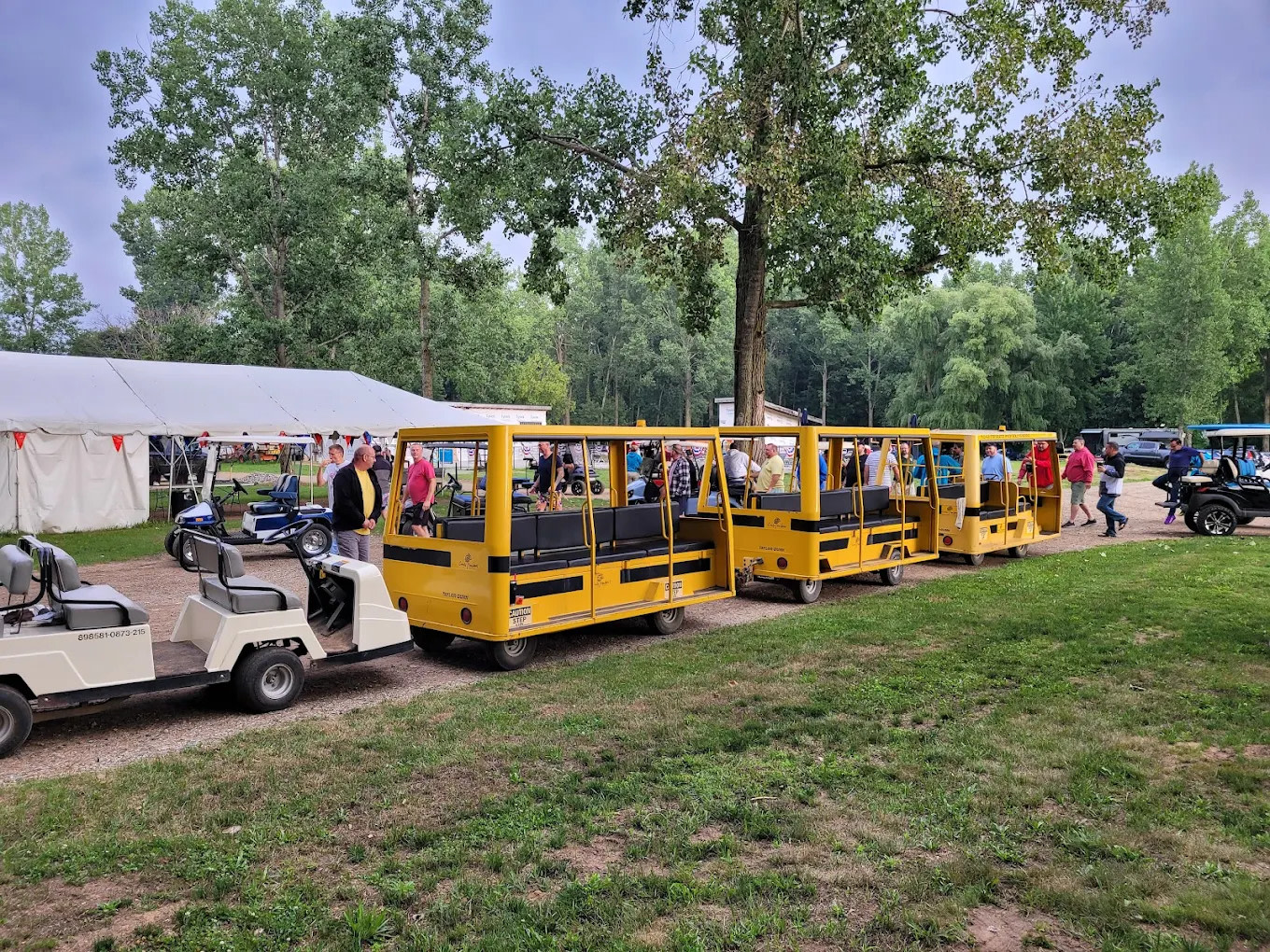 Camp Boomerang RV Park and Campground, llc