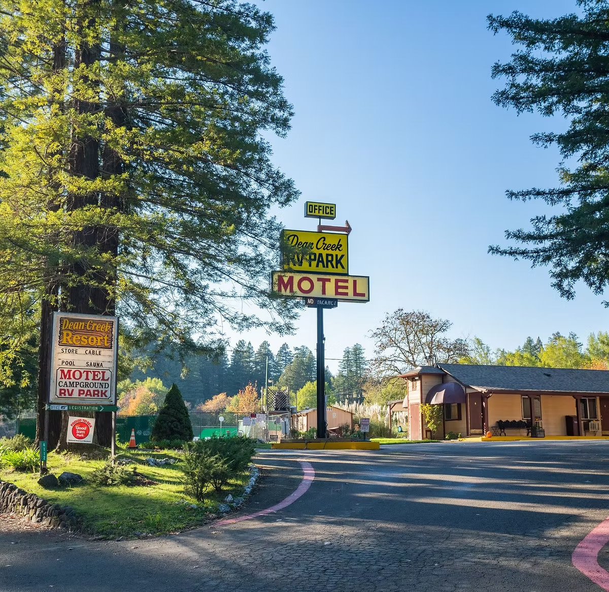 Dean Creek Resort Motel and Campground and RV Park