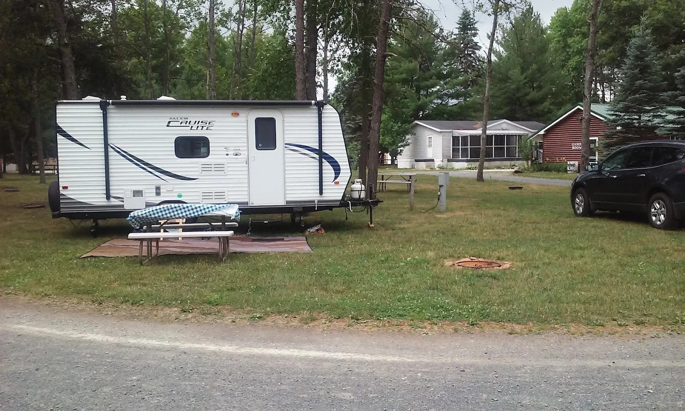 Whispering Oaks Campground