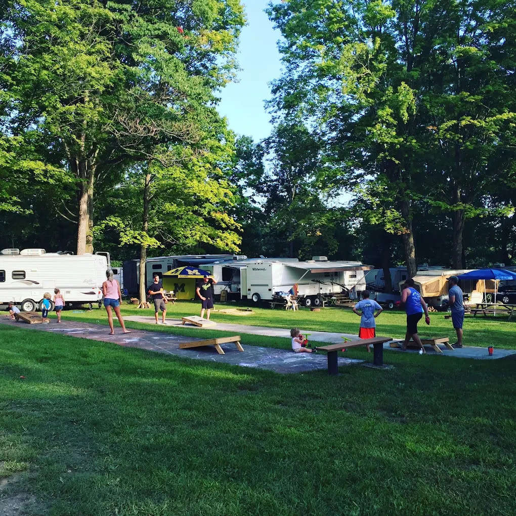 DUMONT LAKE FAMILY CAMPGROUND