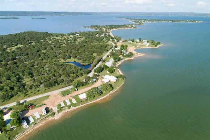 Oasis Lake Buchanan