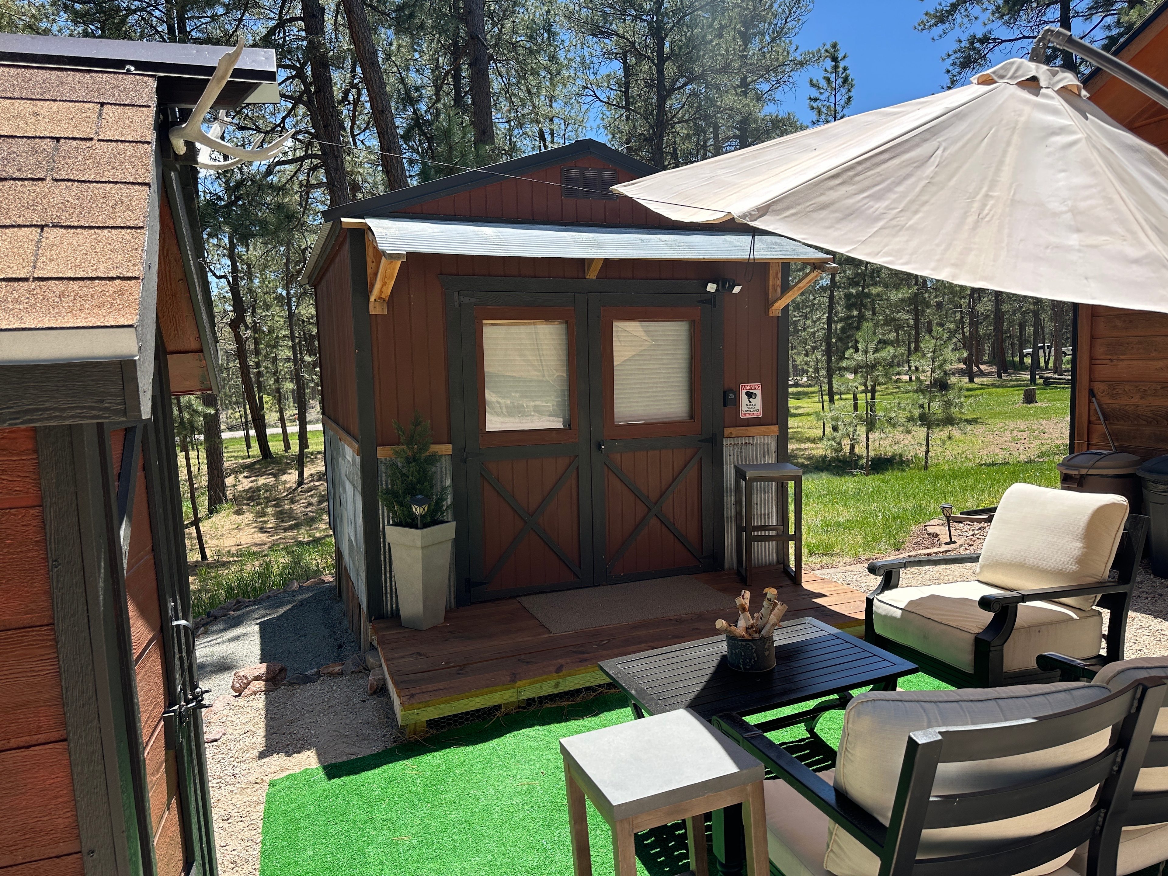 Quaint Cabin