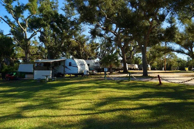 Gulf Oaks Rv Park and Smuggler's Cove Marina