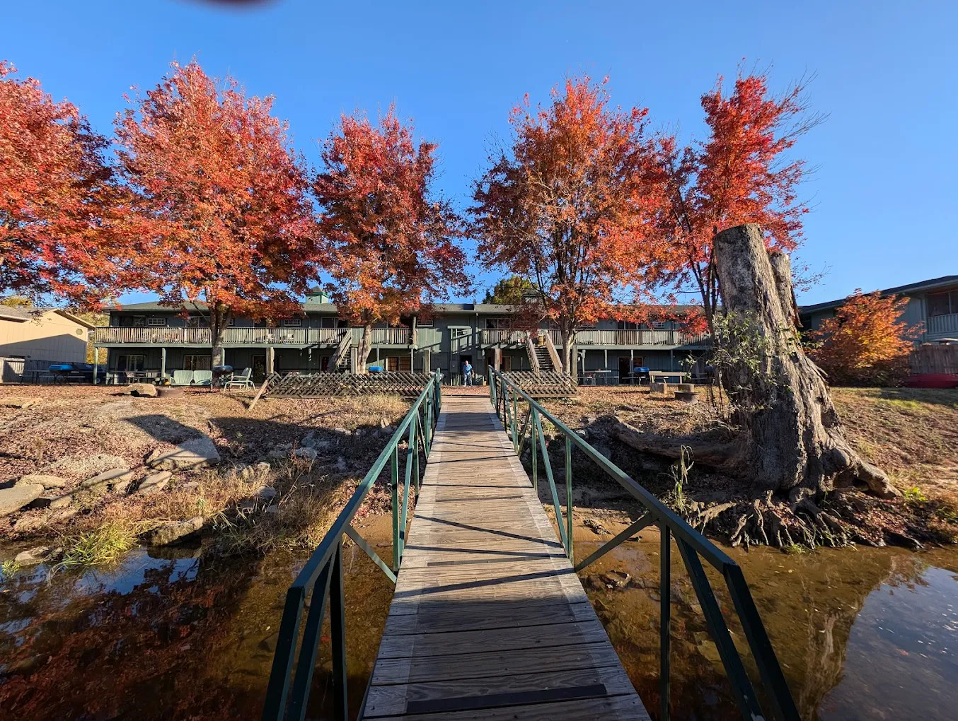 Taneycomo Lakefront Resort and RV park