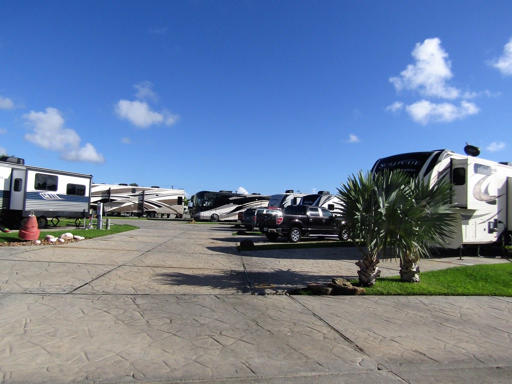 Tiki Tom's RV Park