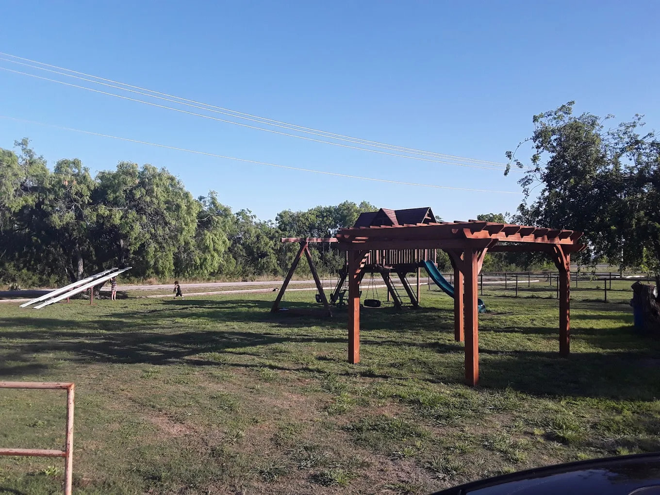 Reba's Rock and Rose RV Park