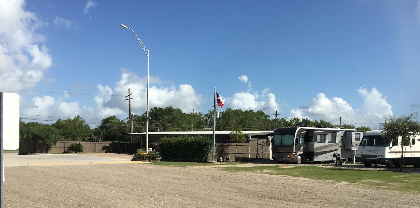 LUCAS GUSHER RV PARK