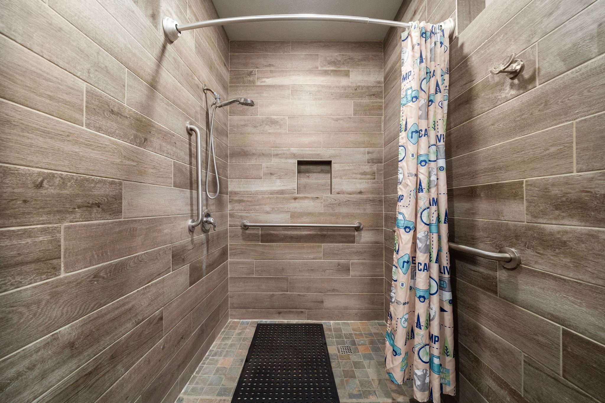 Admiralty QRV Resort