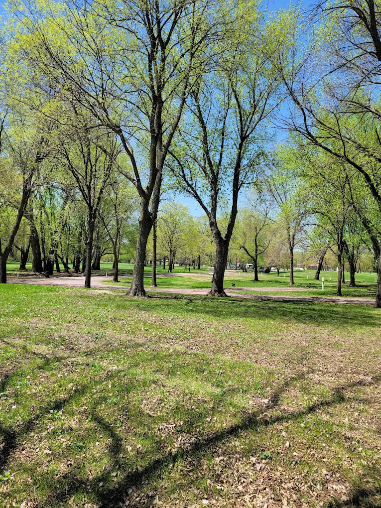 Madelia Campground at Watona Park