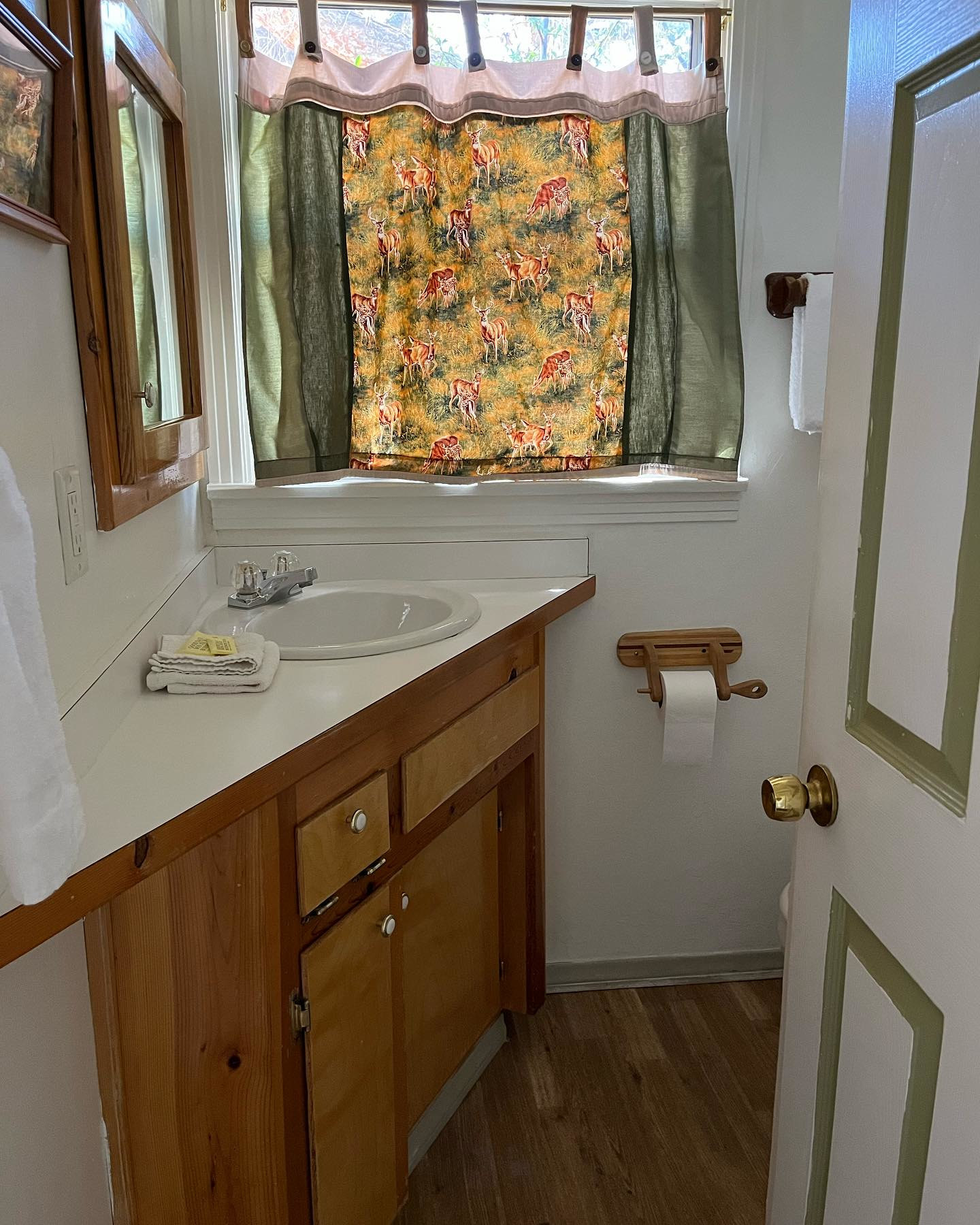 Sierra Gateway Cottages