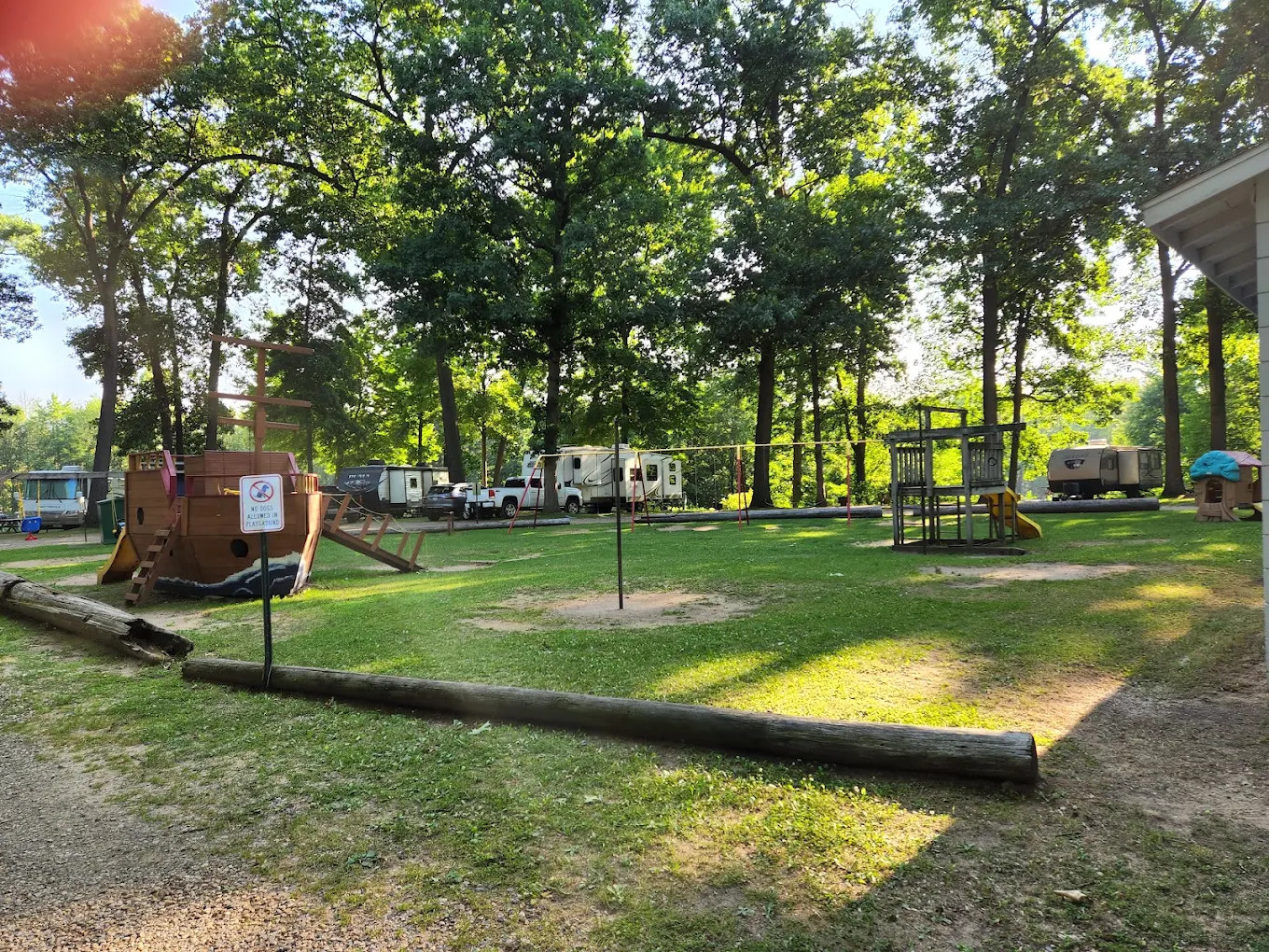 Oak Shores Resort Campground