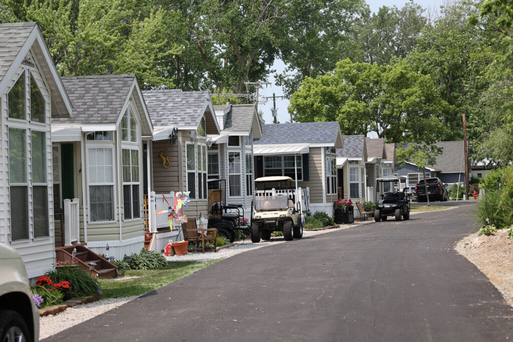 Kamp Kozy Campground and Marina