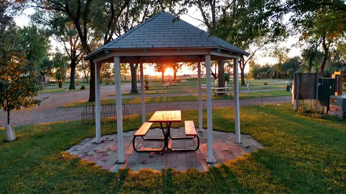 Dakota Sunsets Campground