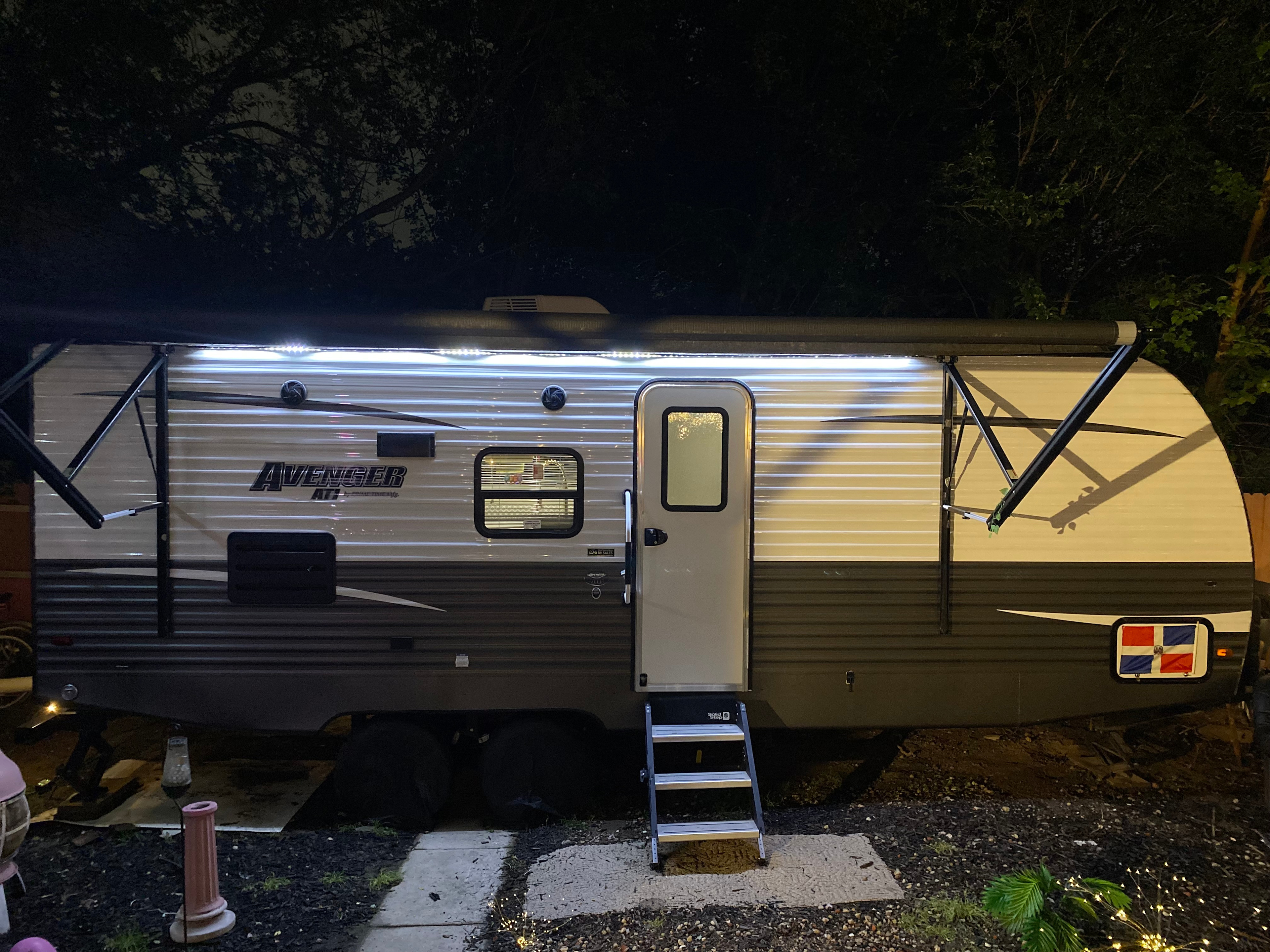 Mayfaircana Avenger RV