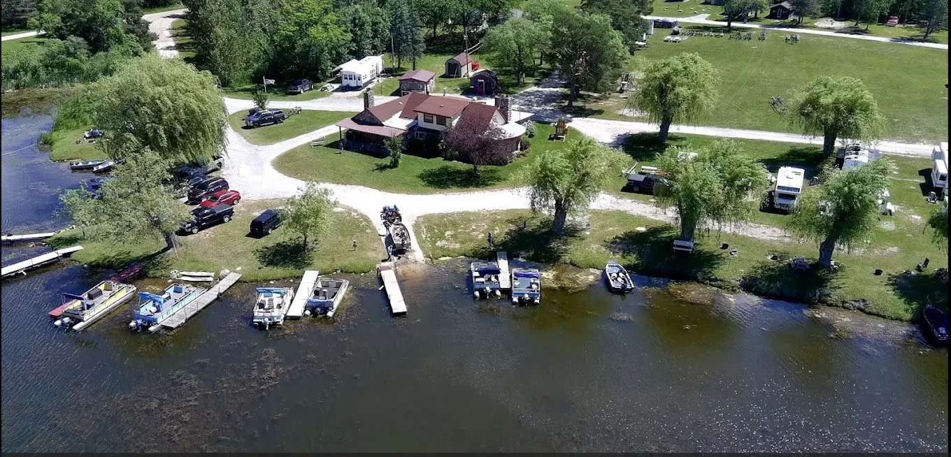 Paradise Lodge