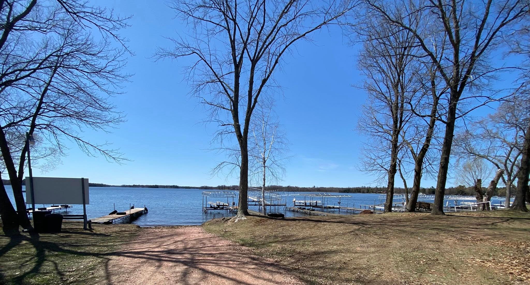 Shep's Northshore Bar & Campground