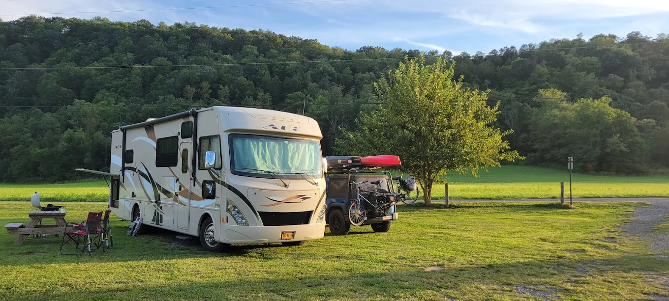 RIVERBANK CAMPGROUND AND COTTAGE RENTAL