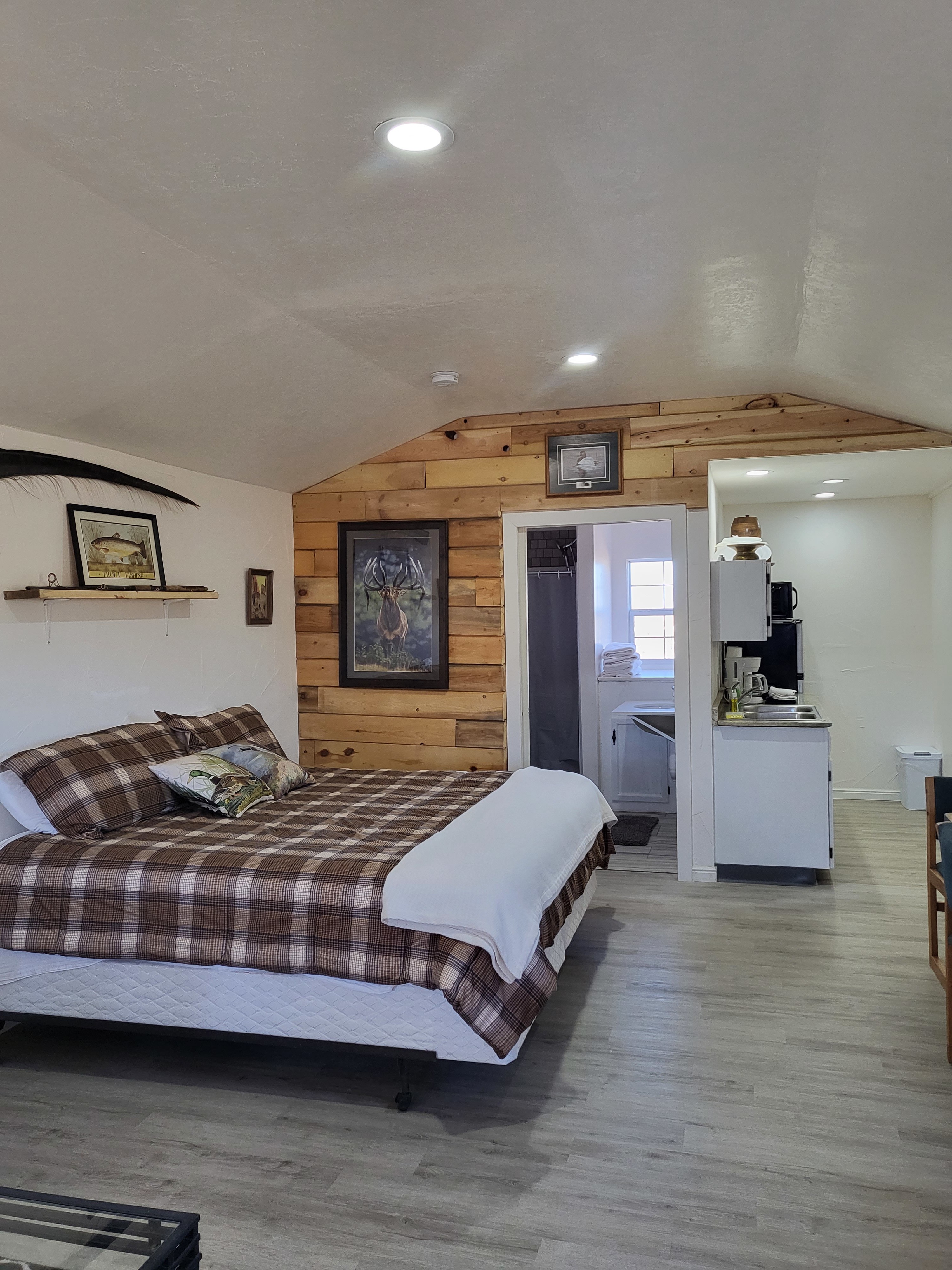 Color Country Cabins and R V
