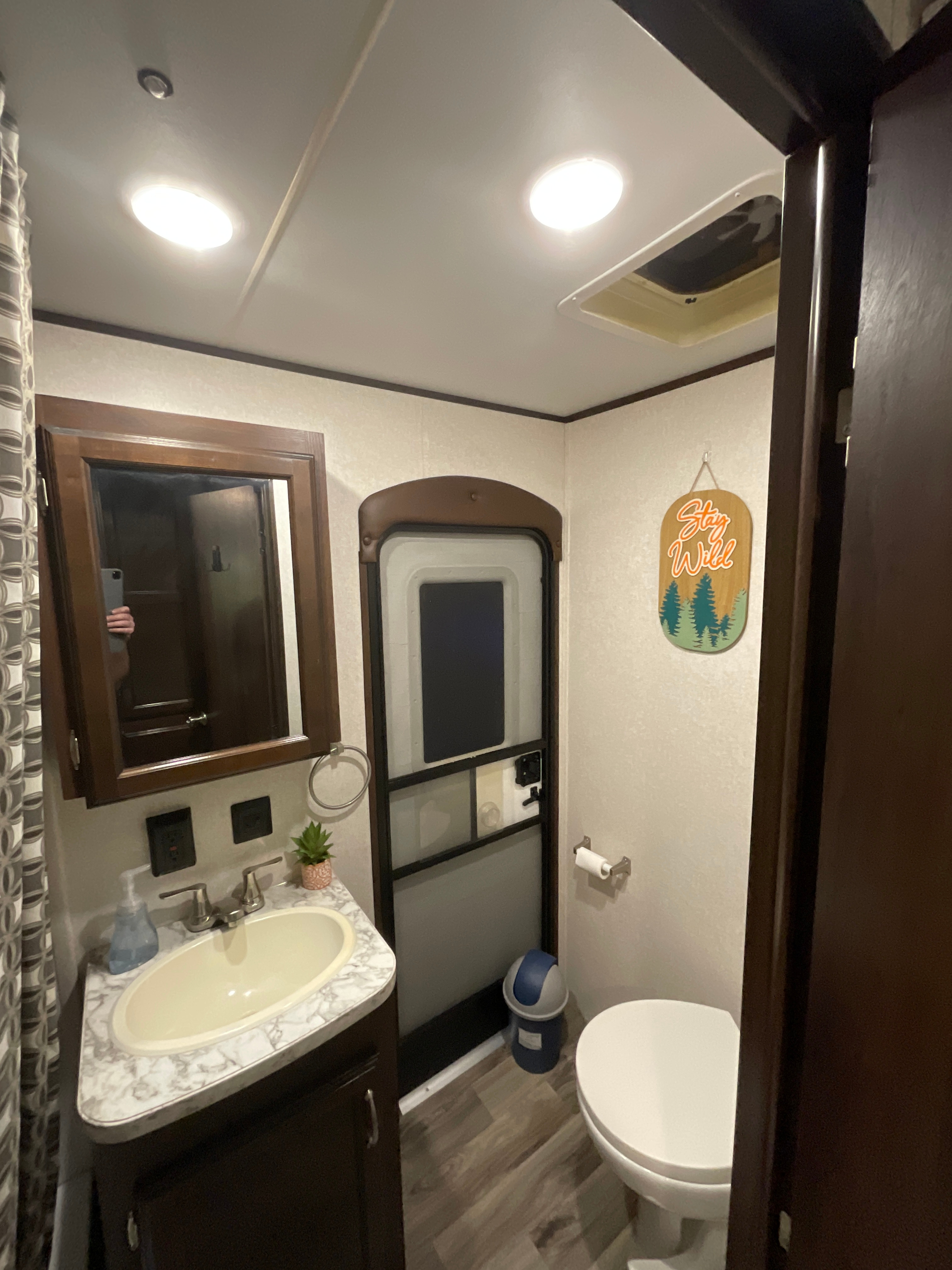 Cozy Broken Bow RV