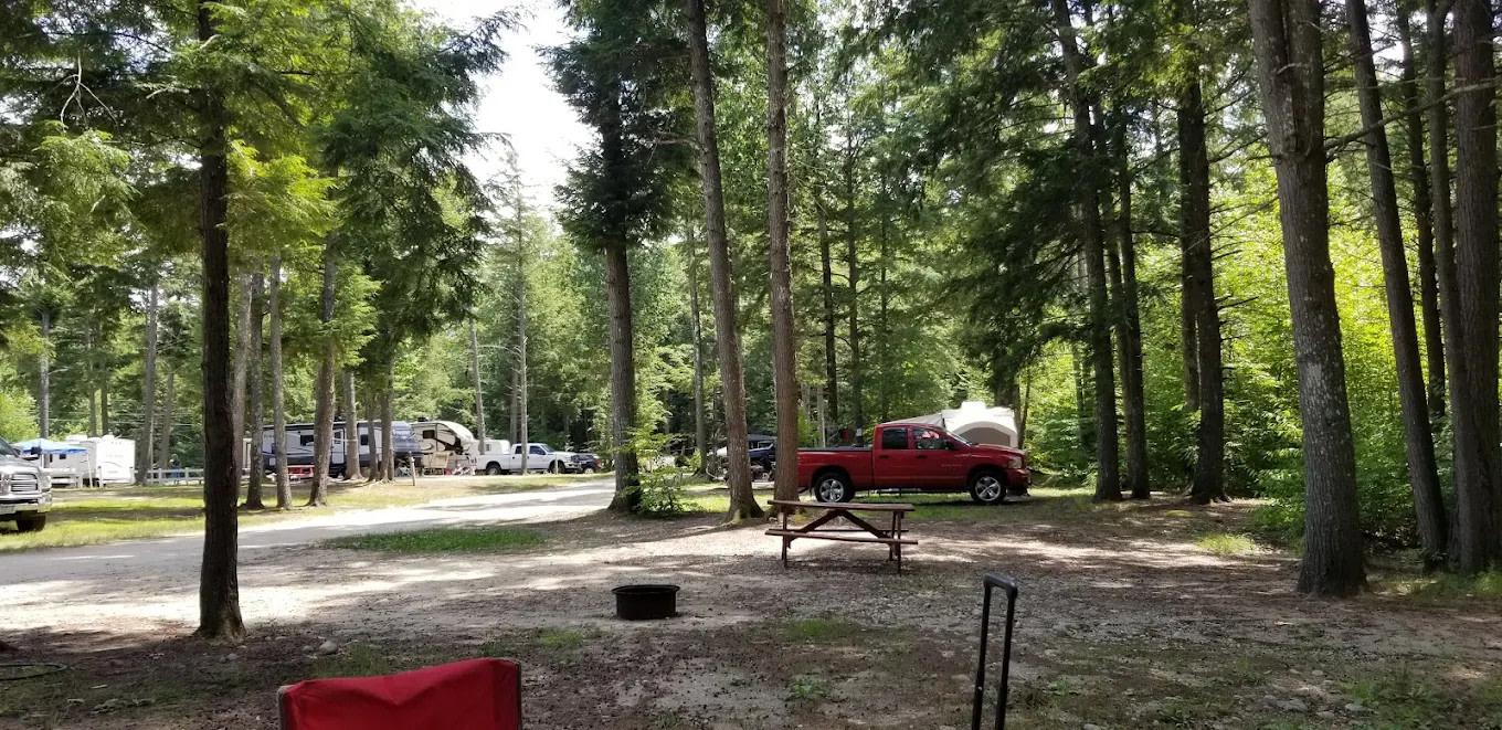 Cozy Pond Camping Resort