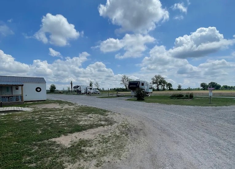 The Magnolia Campground and Store