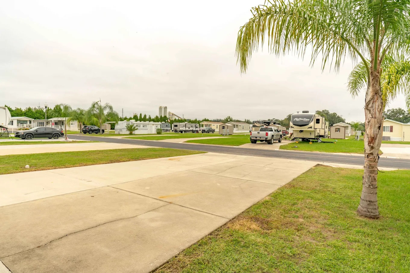 Majestic Oaks RV Resort