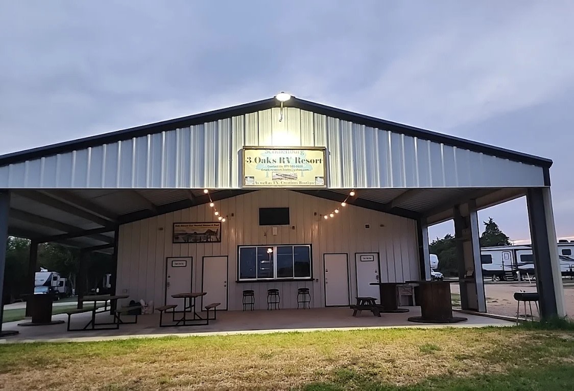 Three Oaks RV Resort