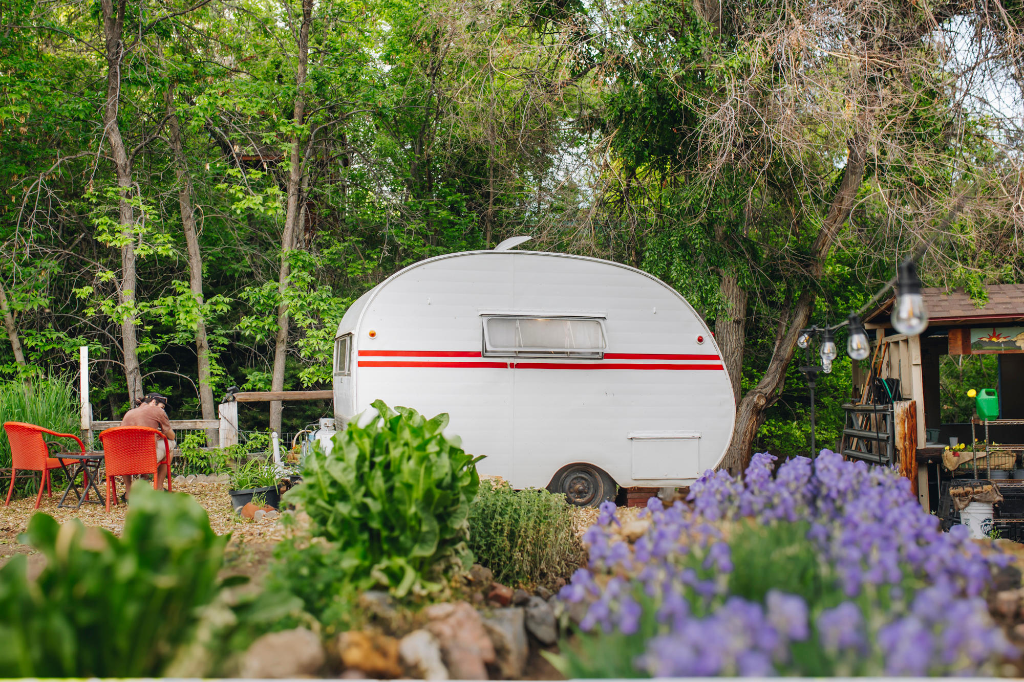 Seating area and camper