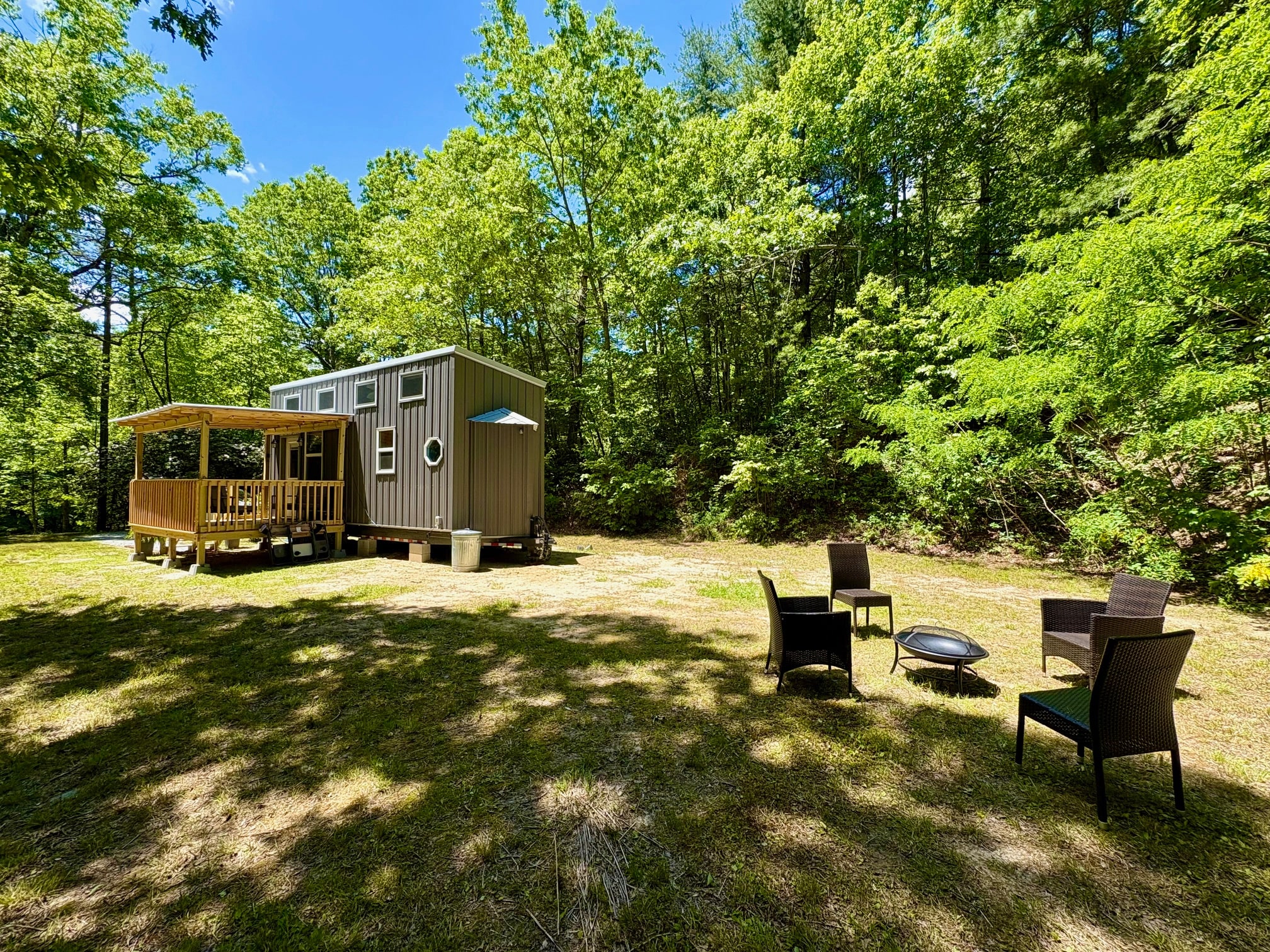 Cozy Crash Pad By DuPont And Pisgah