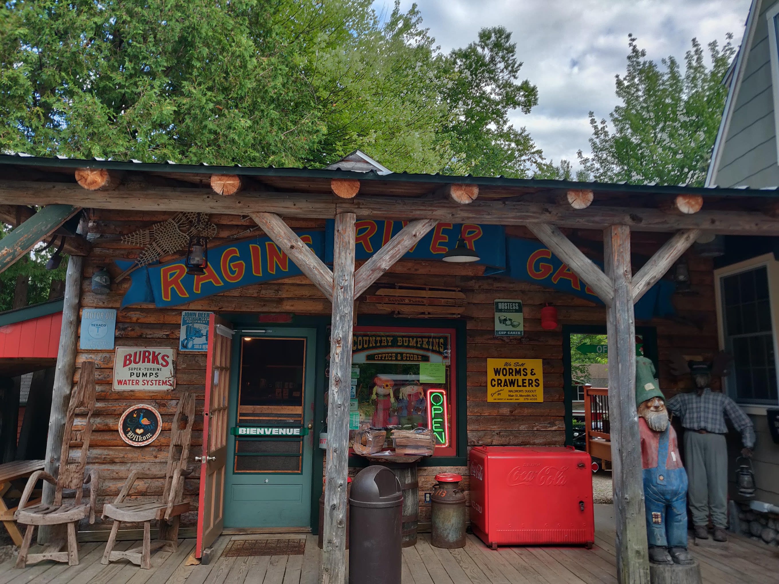 Country Bumpkins Campground and Cabins
