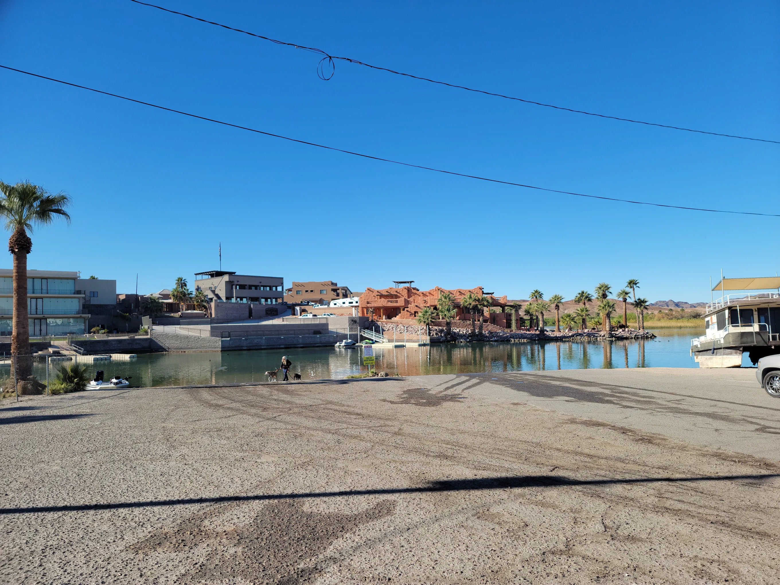 Fisher's Landing Resort