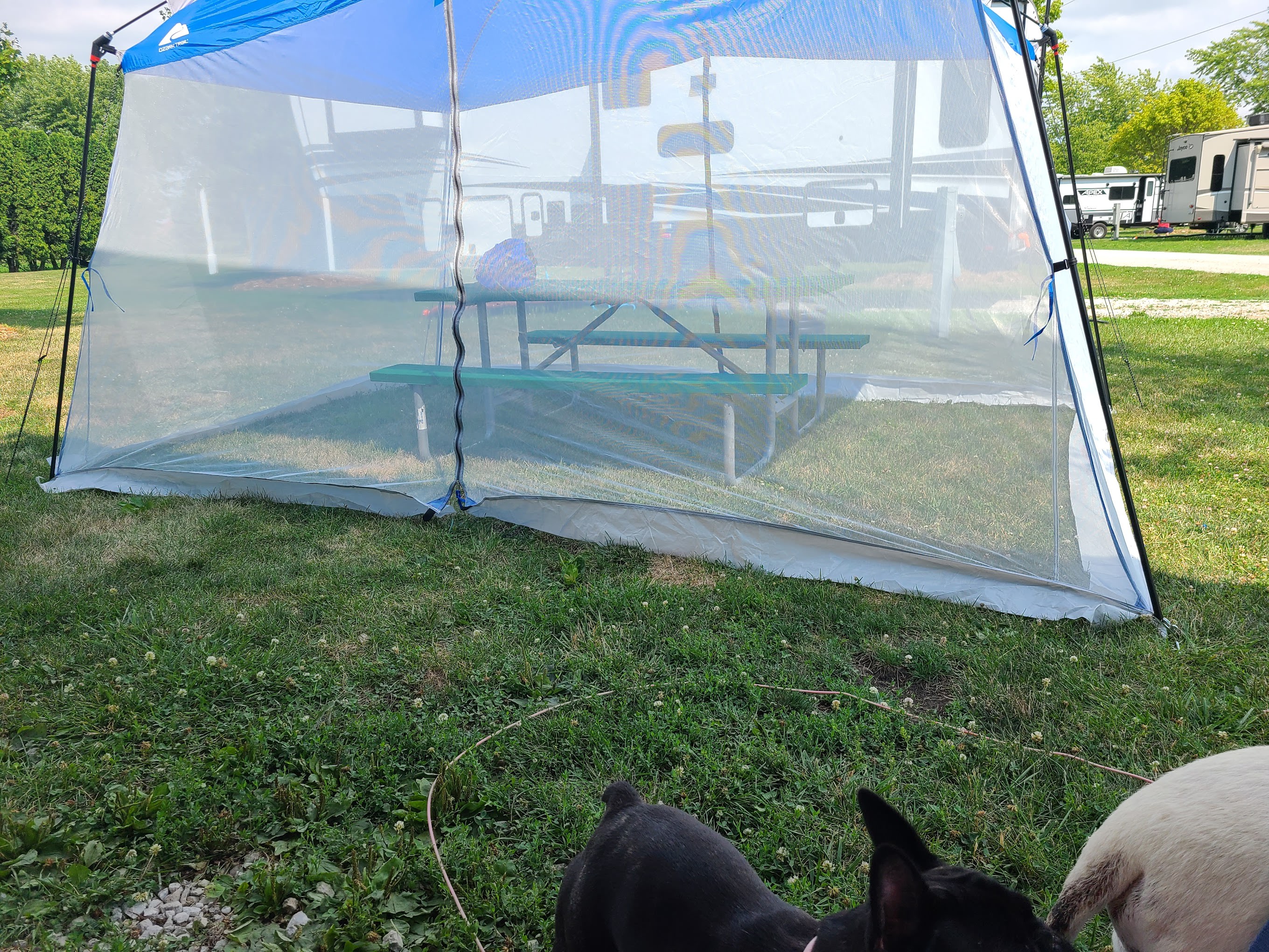 D & W Lake Camping and RV Park