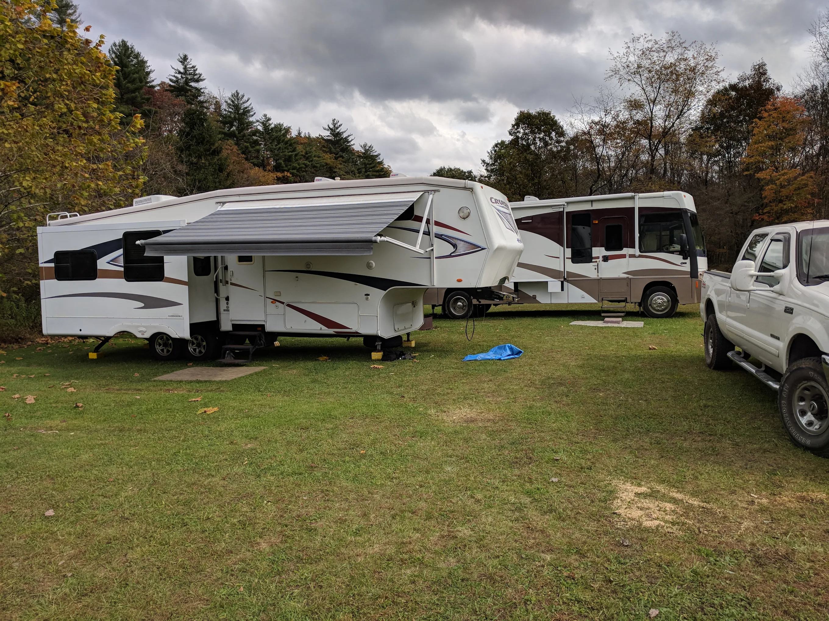 ELK CROSSING 555 - CAMPGROUND