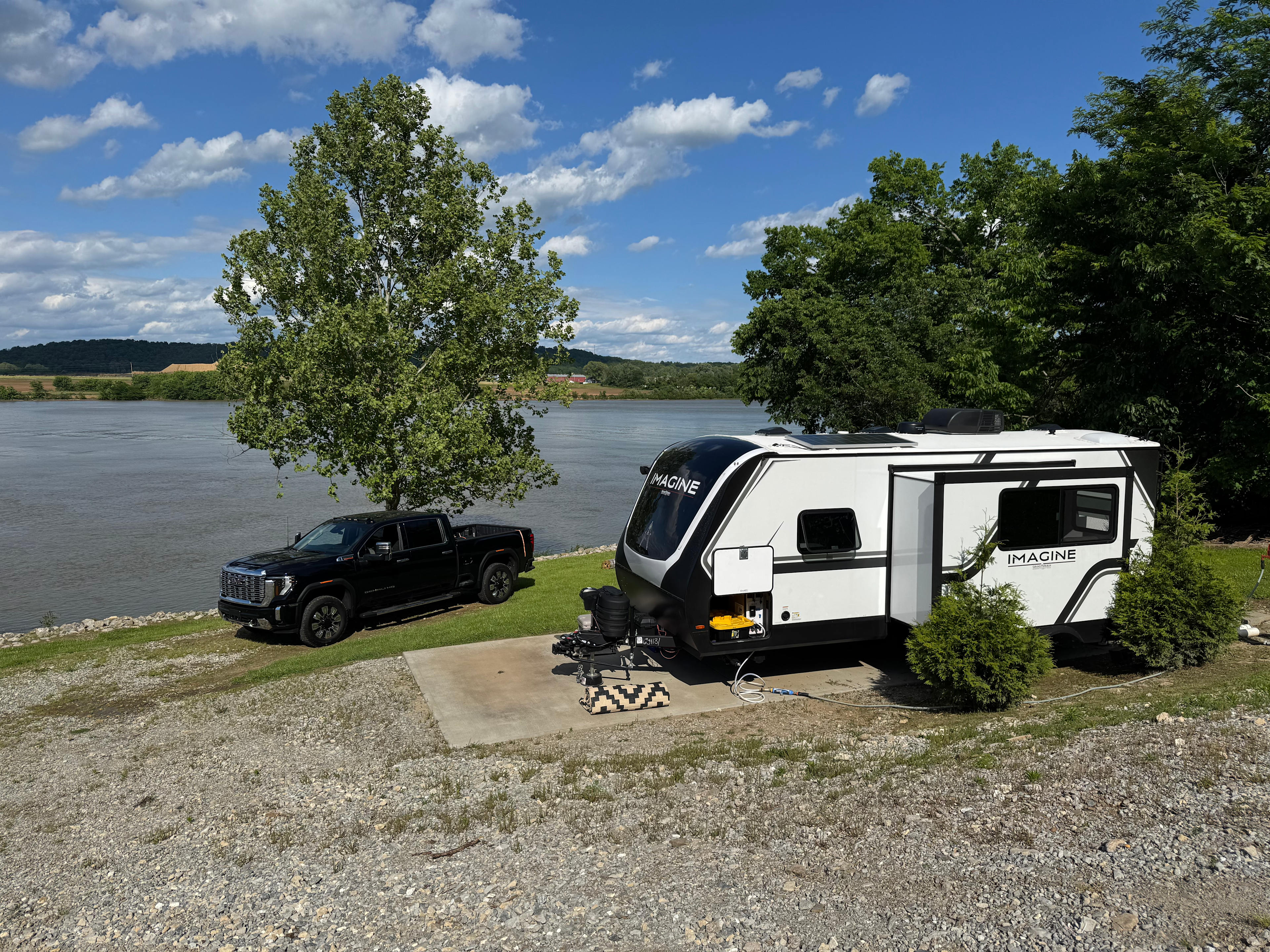 A Notch Above-RV Riverside Campsite