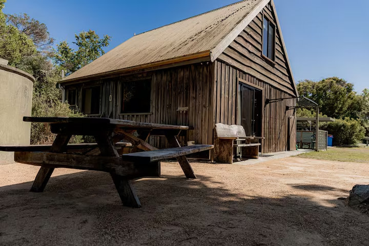 Geoff's ~ beach, bush and bliss