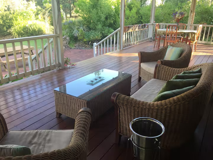 Lakeside Garden Chalet