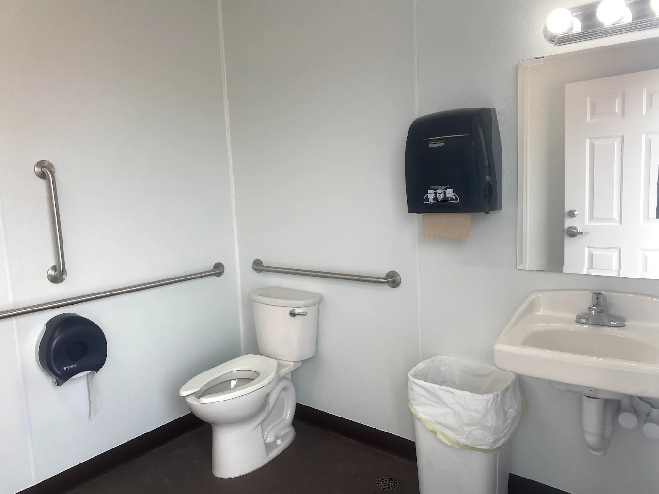 Jackalope Campground and Daltons RV Center