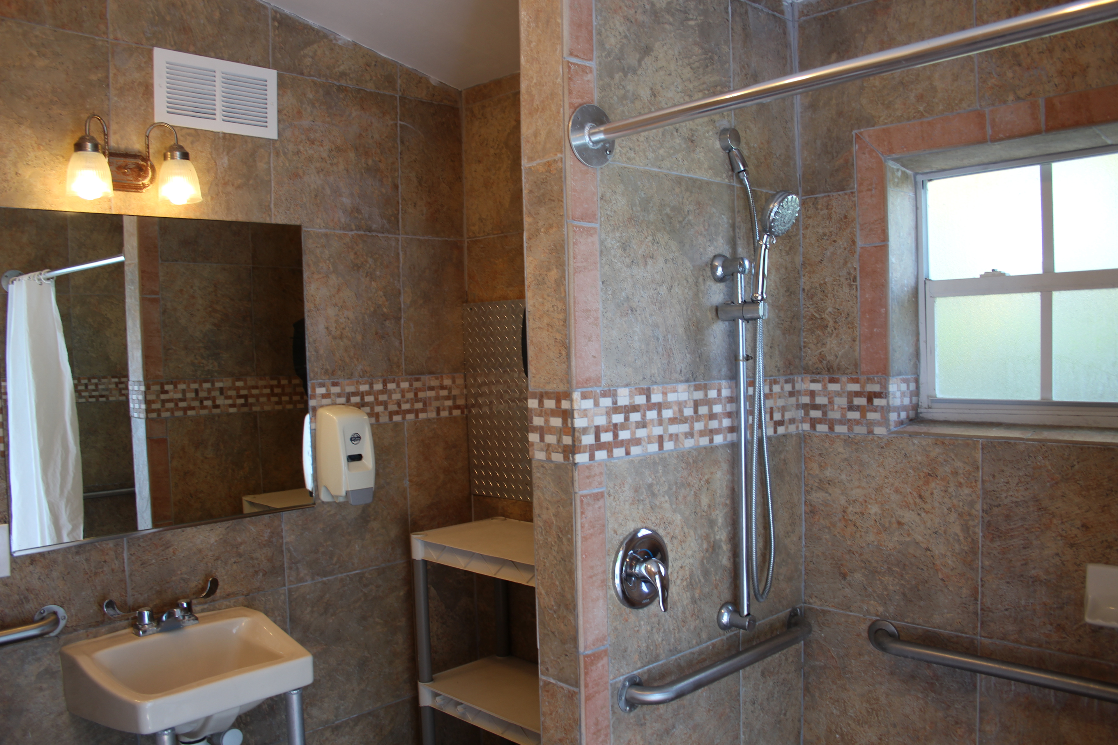 Kings Kamp RV Park and Marina