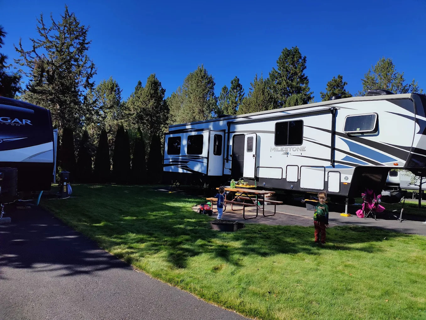 Bend Sisters Garden RV Resort