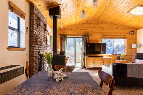 Serenity And Sunshine Cabin